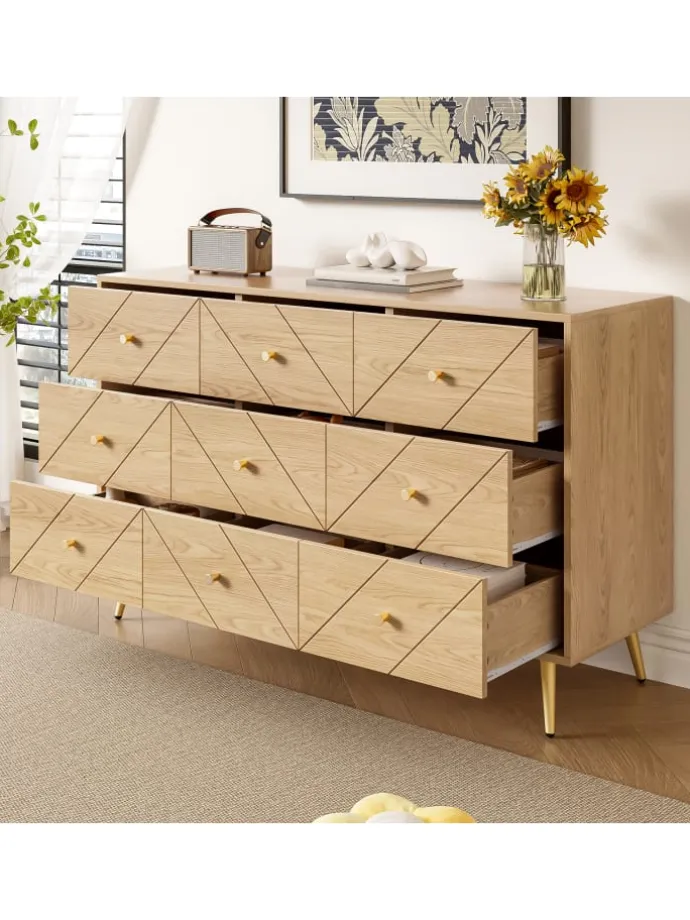 9 Schubladen Kommode mit Eisenbeinen und Eleganten Geometrischen Mustern