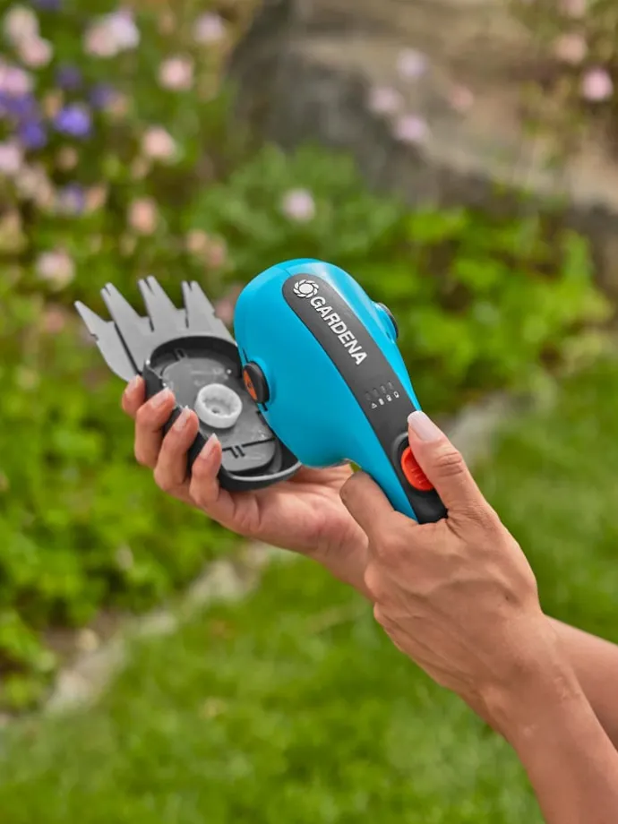 Akku-Grasschere "ComfortCut Li" in Hellblau