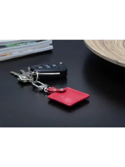 Bluetooth-Schlüsselfinder "Finder 2" in bordeaux roter Ledertasche