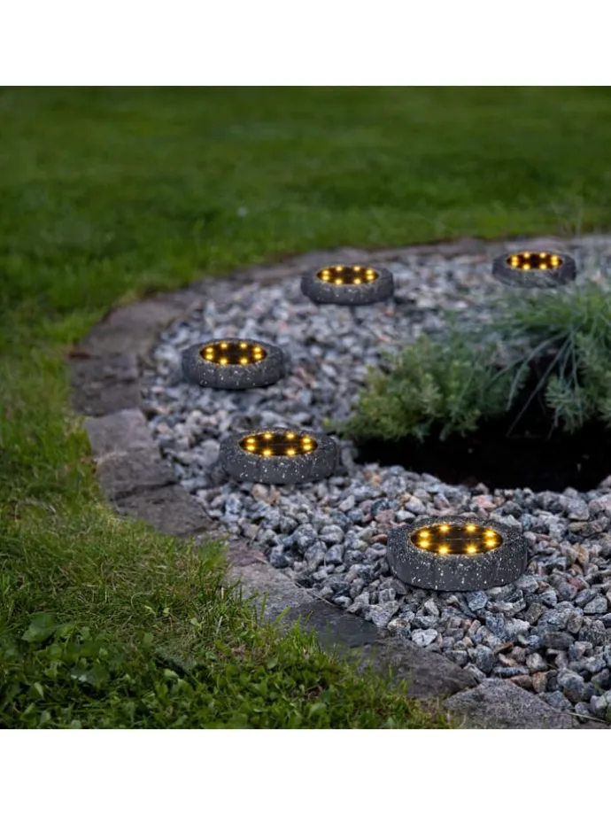 2er-Set: LED-Solar-Bodenstecker "Lawnlight" in Schwarz - Ø 11 cm