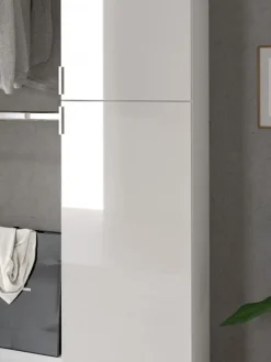 Garderobenkombination (B/H/T: 232x191x37 cm) in weiß hochglanz