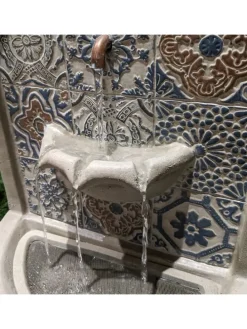 Gartenbrunnen Wand- und Standbrunnen H: 54cm in natur, blau