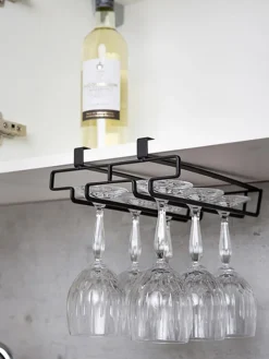 Gläsergestell in Schwarz