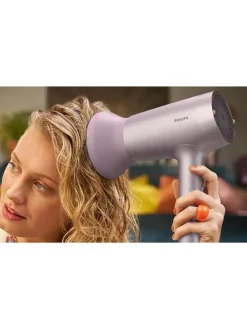 Haartrockner ''7000 Series'' in Lila