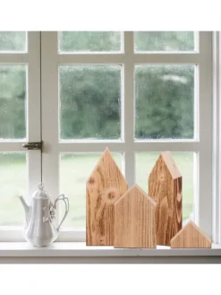 Holzstadt Dekoration Altholz in Braun