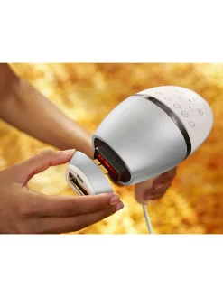 IPL-Haarentferner ''Lumea Prestige'' in Weiß