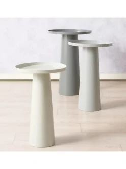 Kaffeetische in grau