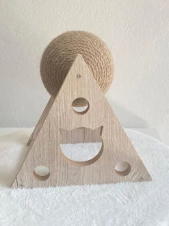 Katzenspielzeug in Beige - (B)27 x (H)27 x (T)21 cm