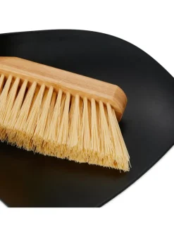 Kehrgarnitur in Schwarz/ Natur