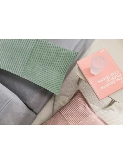 Kissenhülle "Shara" in Salbei - (L)30 x (B)50 cm