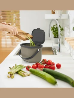 Komposteimer mit Hängevorrichtung 3.2 l ALBULA in Cappuccino