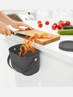 Komposteimer mit Hängevorrichtung 3.2 l ALBULA in Anthrazit