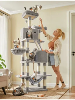 Kratzbaum in Hellgrau/ Creme - (B)111 x (H)206 x (T)58,5 cm