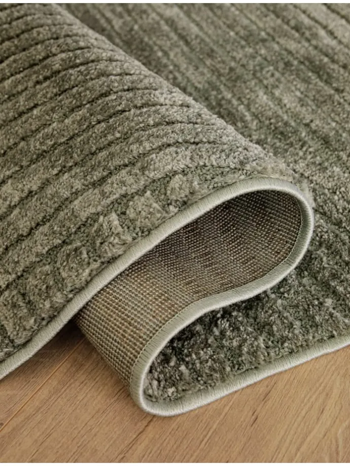 Kurzflorteppich Bolen in oliv grün