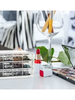 Makeup Organizer in Transparent