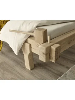 Massivholz Balkenbett Inger 180x200 cm in Eiche