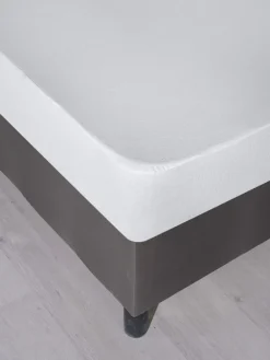 Matratzenschoner in Weiß