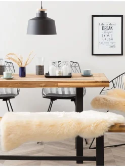 Schaffell ULURU in Beige - (W) 65 x (H) 8 x (L) 100 cm