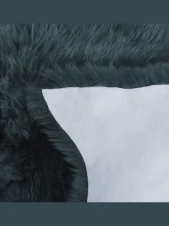 Schaffell ULURU in Grün - (W) 65 x (H) 8 x (L) 100 cm