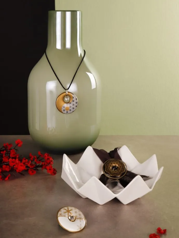 Schale " Polygono Star " in weiß