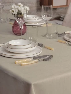 Tischdecke in Beige