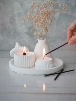 4tlg. Deko- & Duftkerzen-Set in Weiß