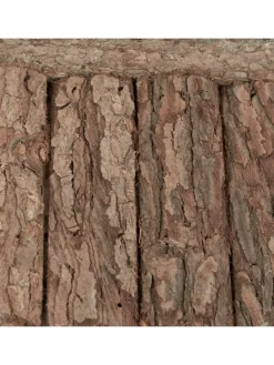 Vogelfutterhaus in Natur