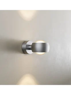 Wandleuchte Beam runde Basis in Aluminium