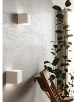 Wandleuchte PINIO in weiss LED IP54 H 140cm