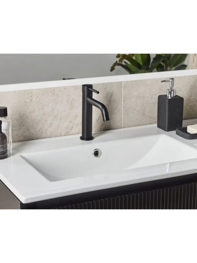 Wasserhähne SALINAS in Schwarz - (W) 4 x (H) 18 x (L) 19 cm