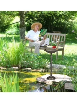 Wildvogeltränke in Weiß