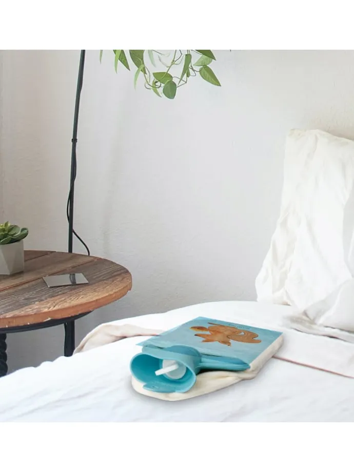 Wärmflasche Eichhörnchen Weihnachtszeit ohne Sp... in Eisblau