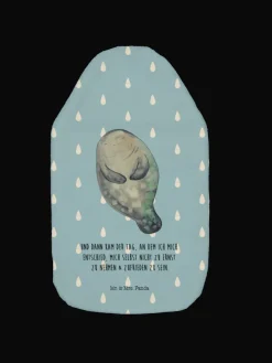 Wärmflasche Seekuh Happy mit Spruch in Blau Pastell